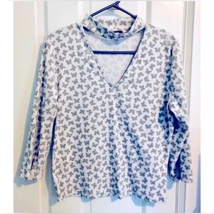 [LAVON] BNWOT Collared Butterfly Print Top